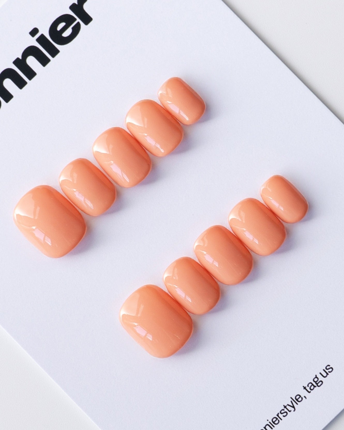 Peachy Glow Press Ons