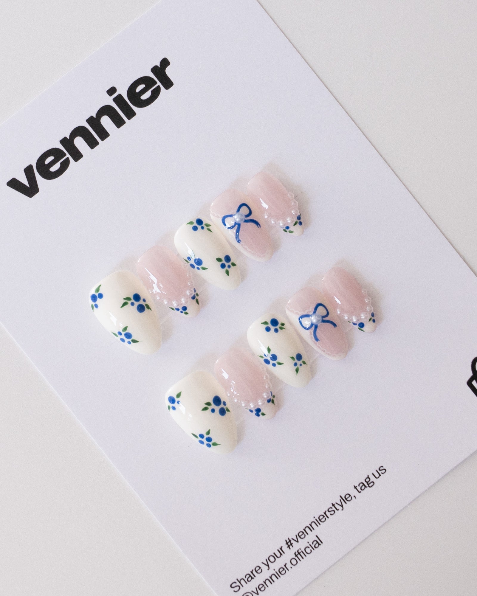 Porcelain Ribbon 3D Press-Ons