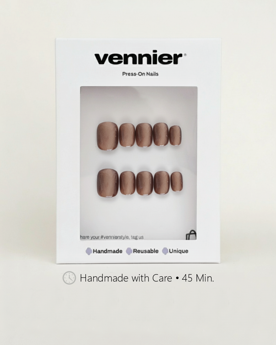 Golden Tea Cat Eye Press Ons