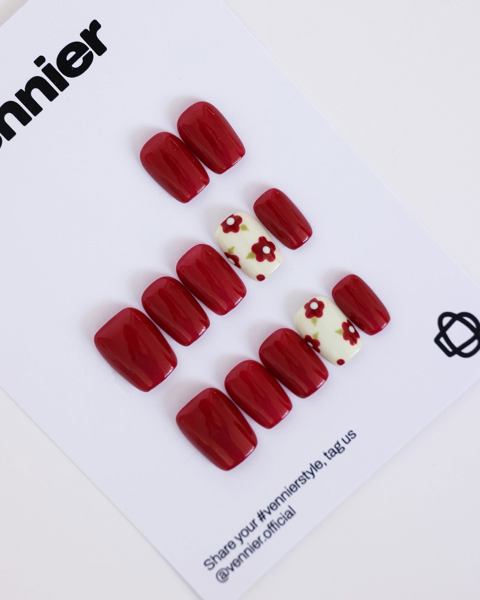 Ruby Charm Press On Nails - Vennier -