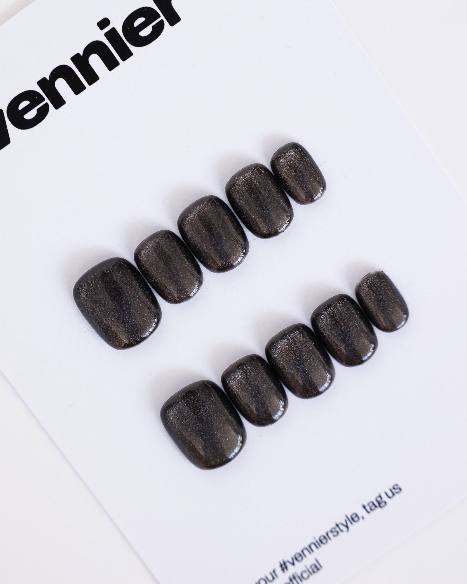 Black Nebula Cat Eye Press On - Vennier - 