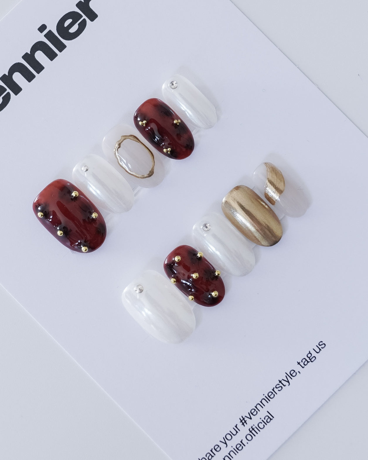 Maroon Shell 3D Press Ons