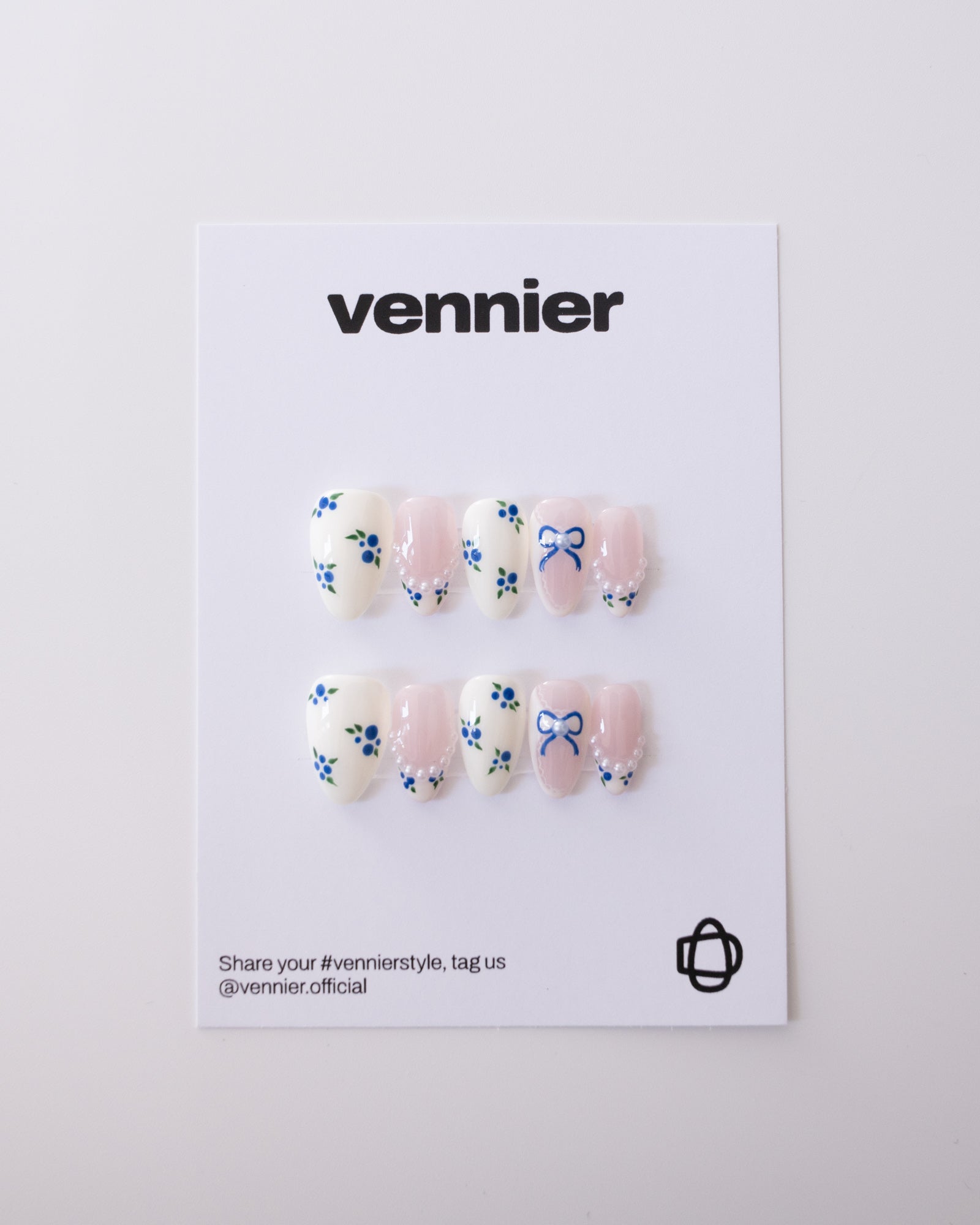 Porcelain Ribbon 3D Press-Ons